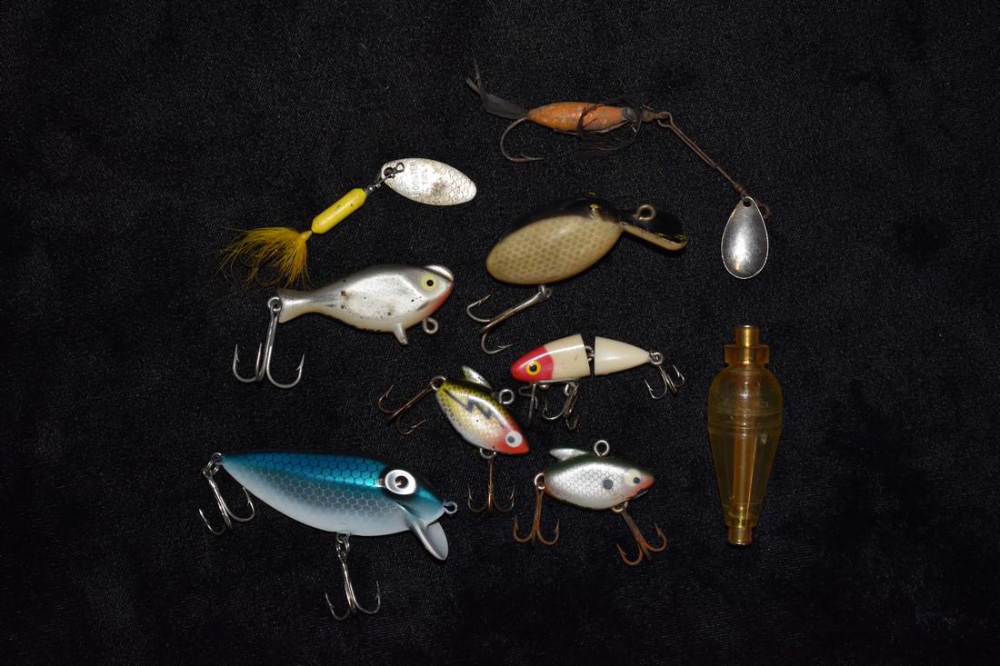 Lot of 9 Antique Fishing Lures: Lot of 9 Antique Fishing Lures