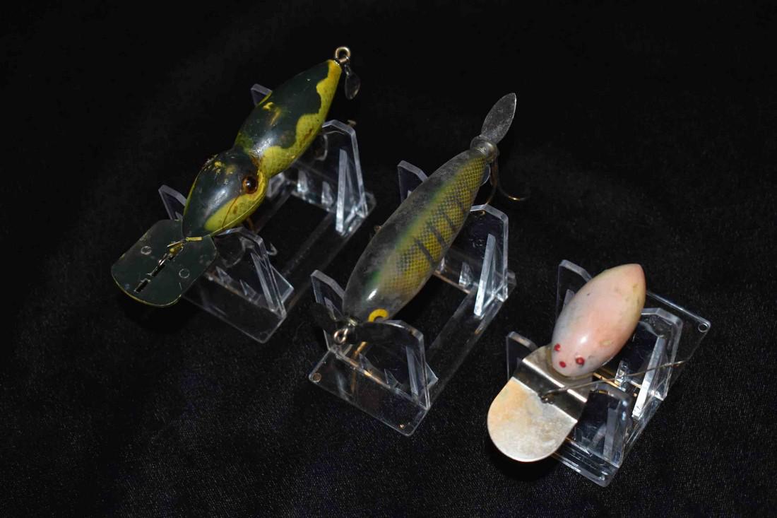 Lot of 3 Antique Fishing Lures: Lot of 3 Antique Fishing Lures