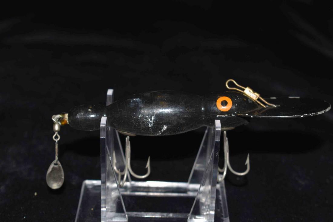 Antique Fishing Lure: Antique Fishing Lure