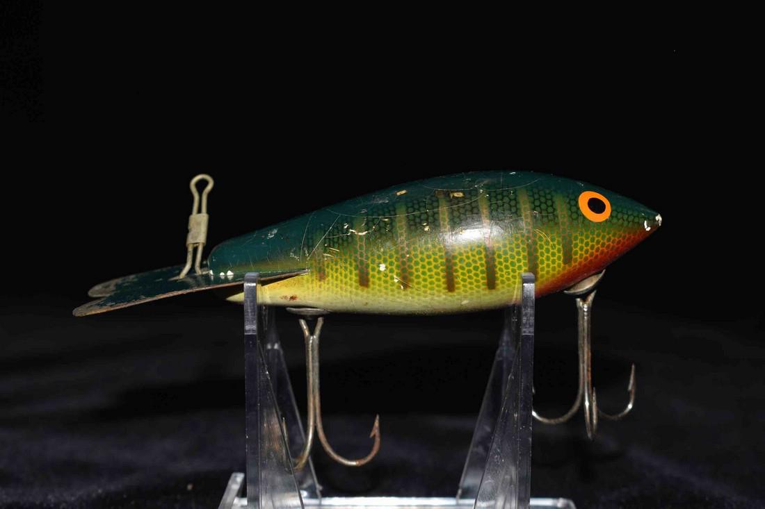 Antique Fishing Lure: Antique Fishing Lure
