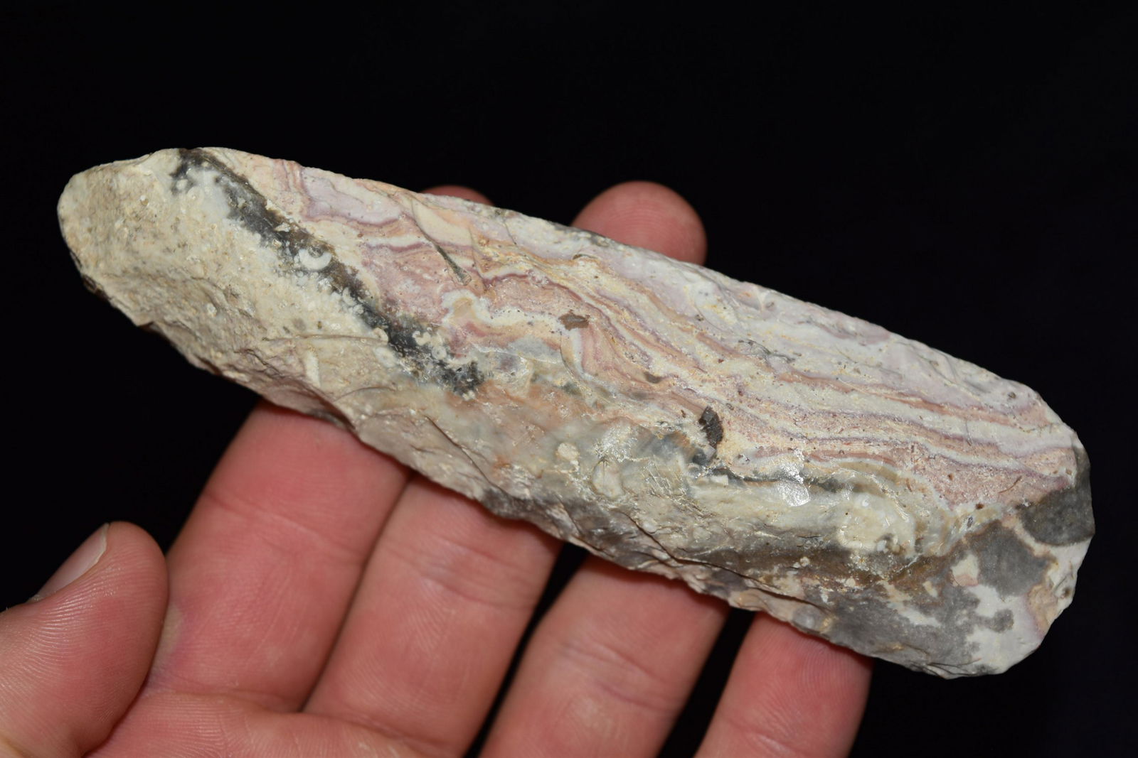 5 1/8" Colorful Burlington Chert Sedalia Digger, Saline (1 of 7)