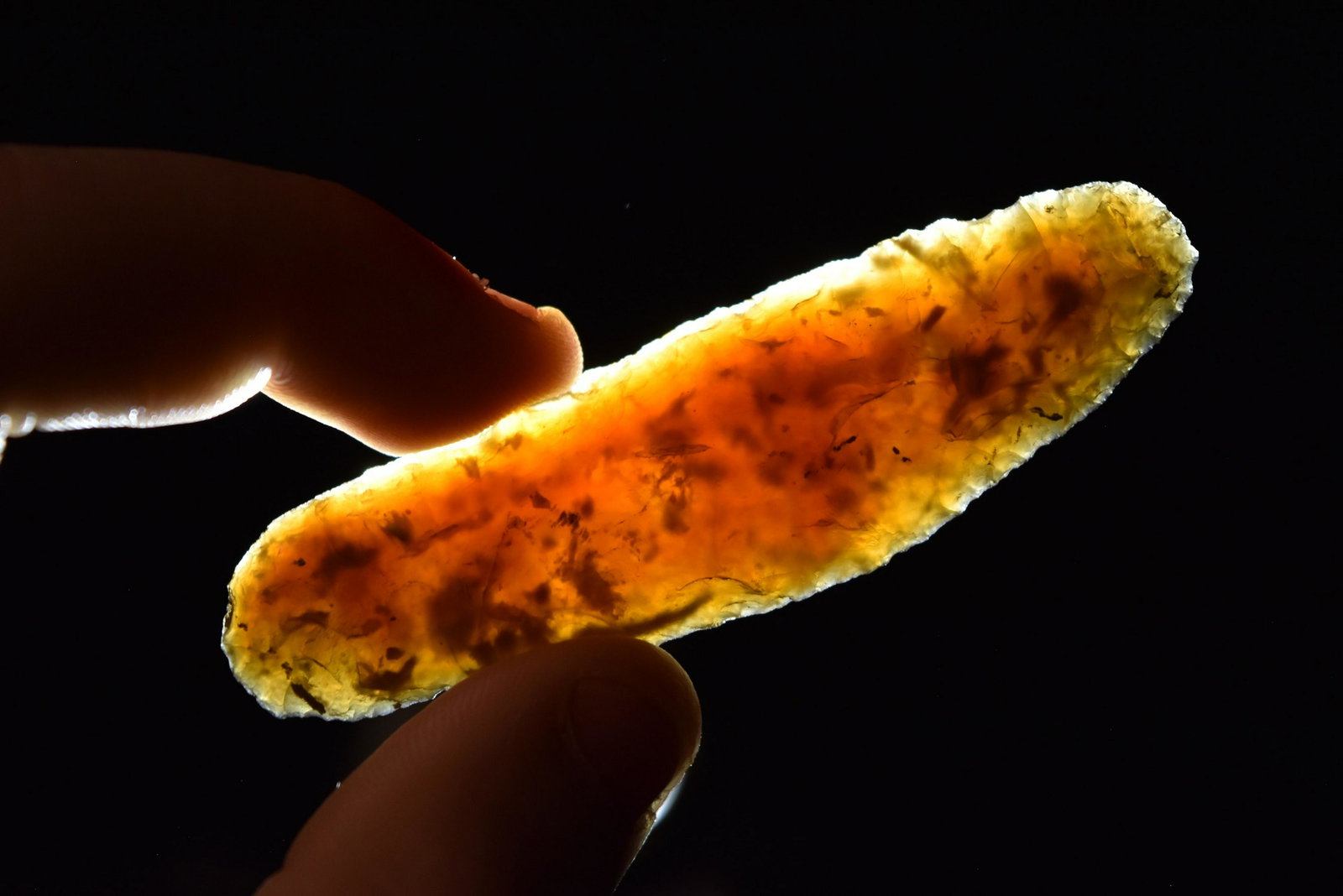 2 7/8" Knife River Flint Side Knife Found on the Boley (1 of 5)