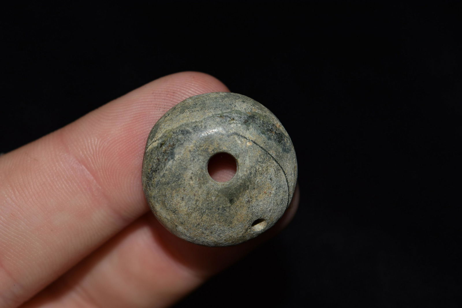 1" Pre Columbian Jade Gorget: 1" Pre Columbian Jade Gorget