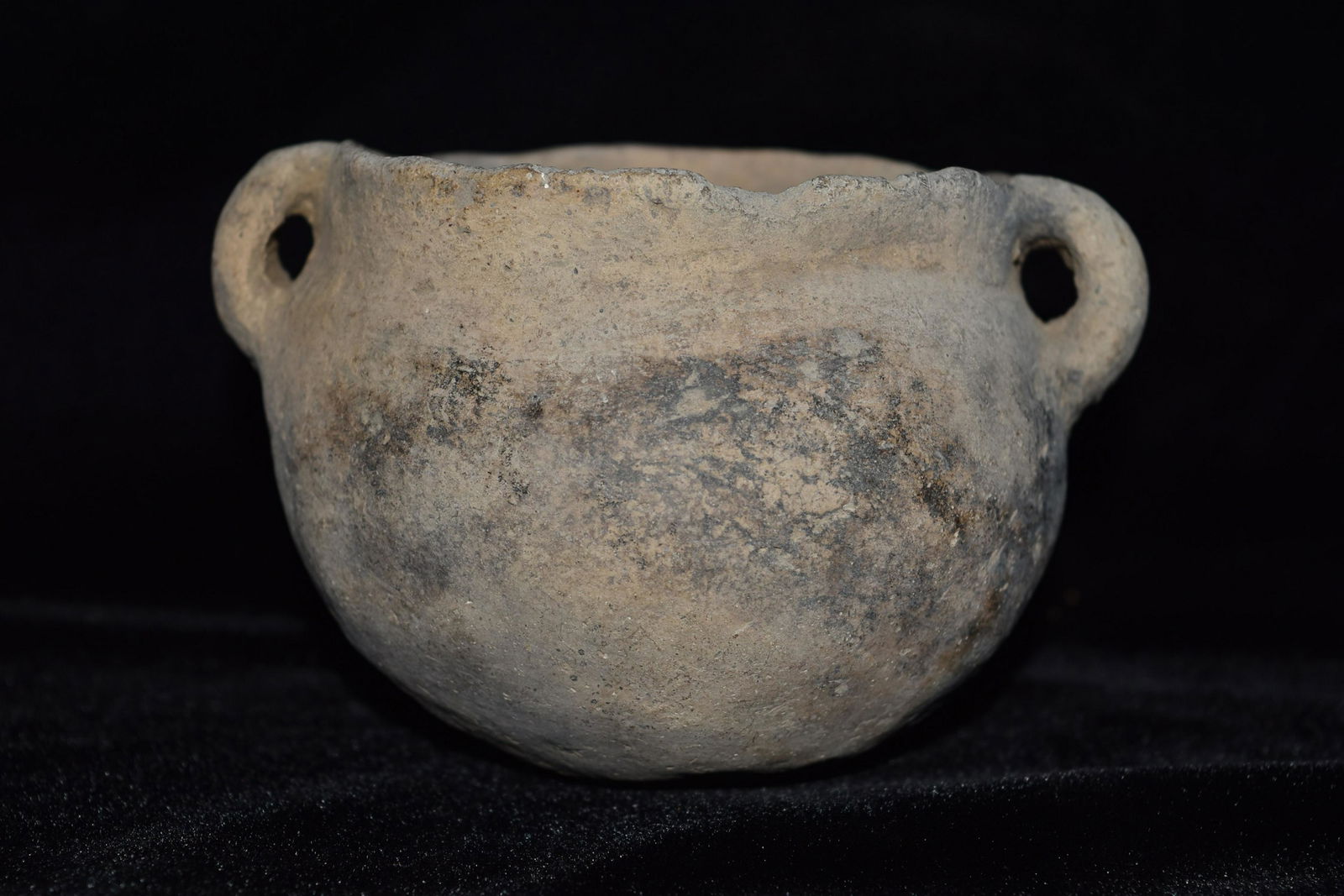 5 1/2" 2 handled pottery bowl, solid Graywear, MO, old (1 of 5)