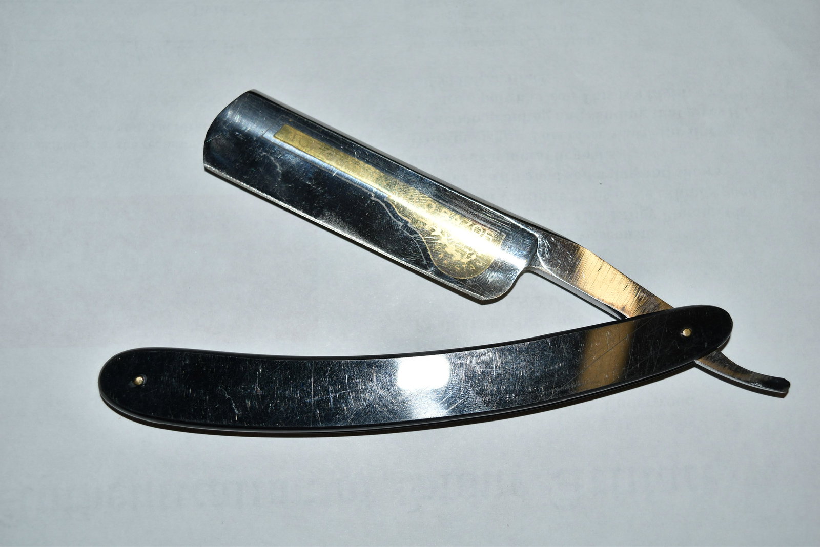 Antique Straight Razor, Early-Mid 1900s (1 of 4)