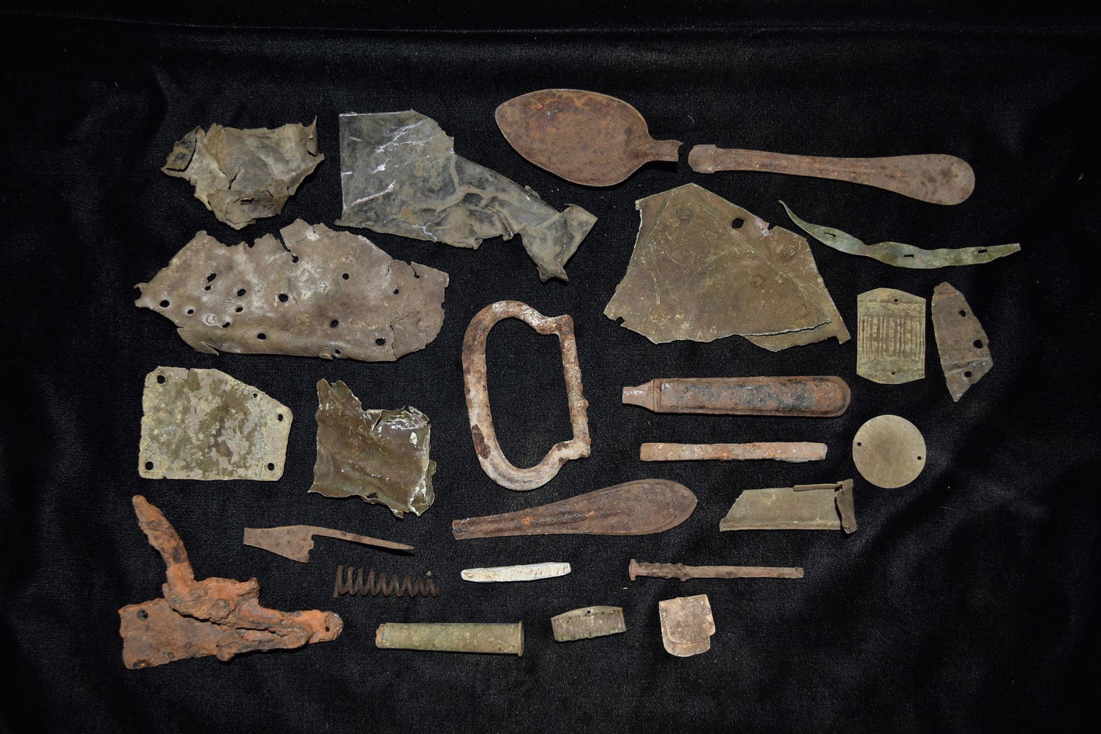 Cigar Box or relics, Cass County Minn. Metal: Cigar Box or relics, Cass County Minn. Metal Detecting find of John Grotte