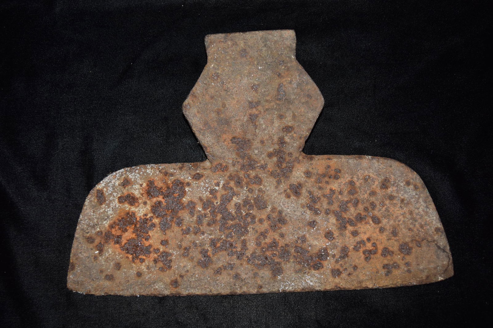 Antique Steel Broad Axe (1 of 6)