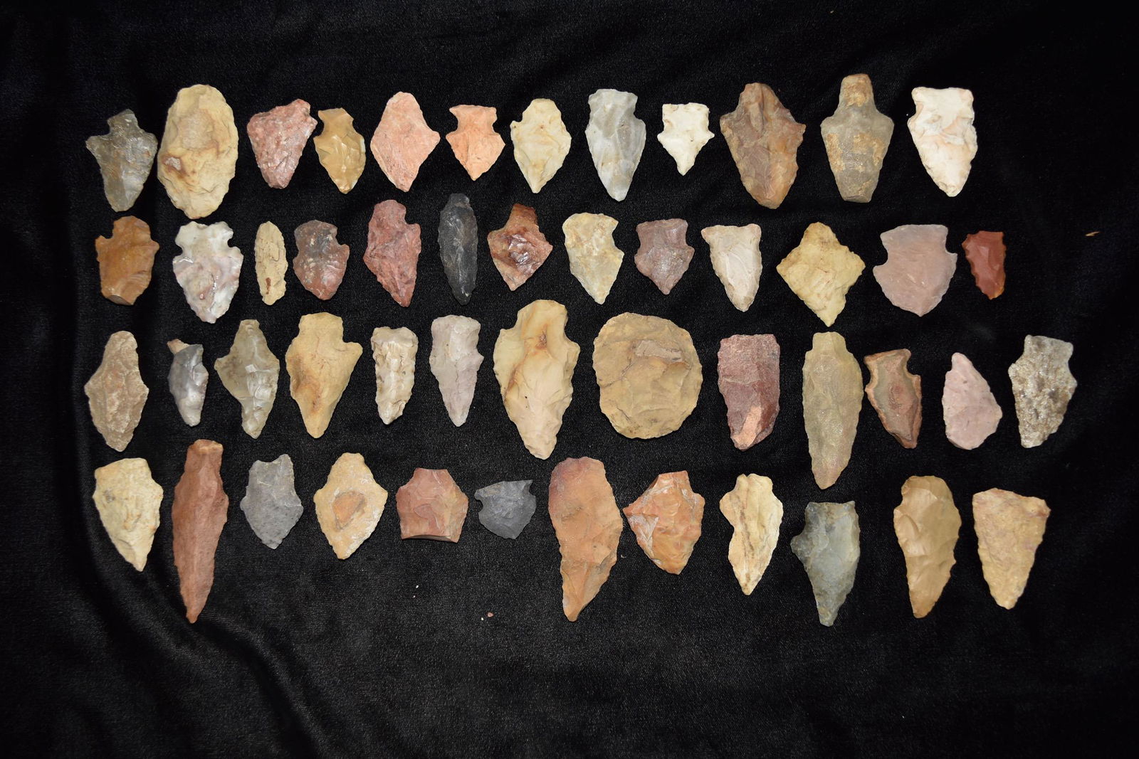 Lot of Approx. 50 Arrowheads Found in Arkansas, Donnie (1 of 6)