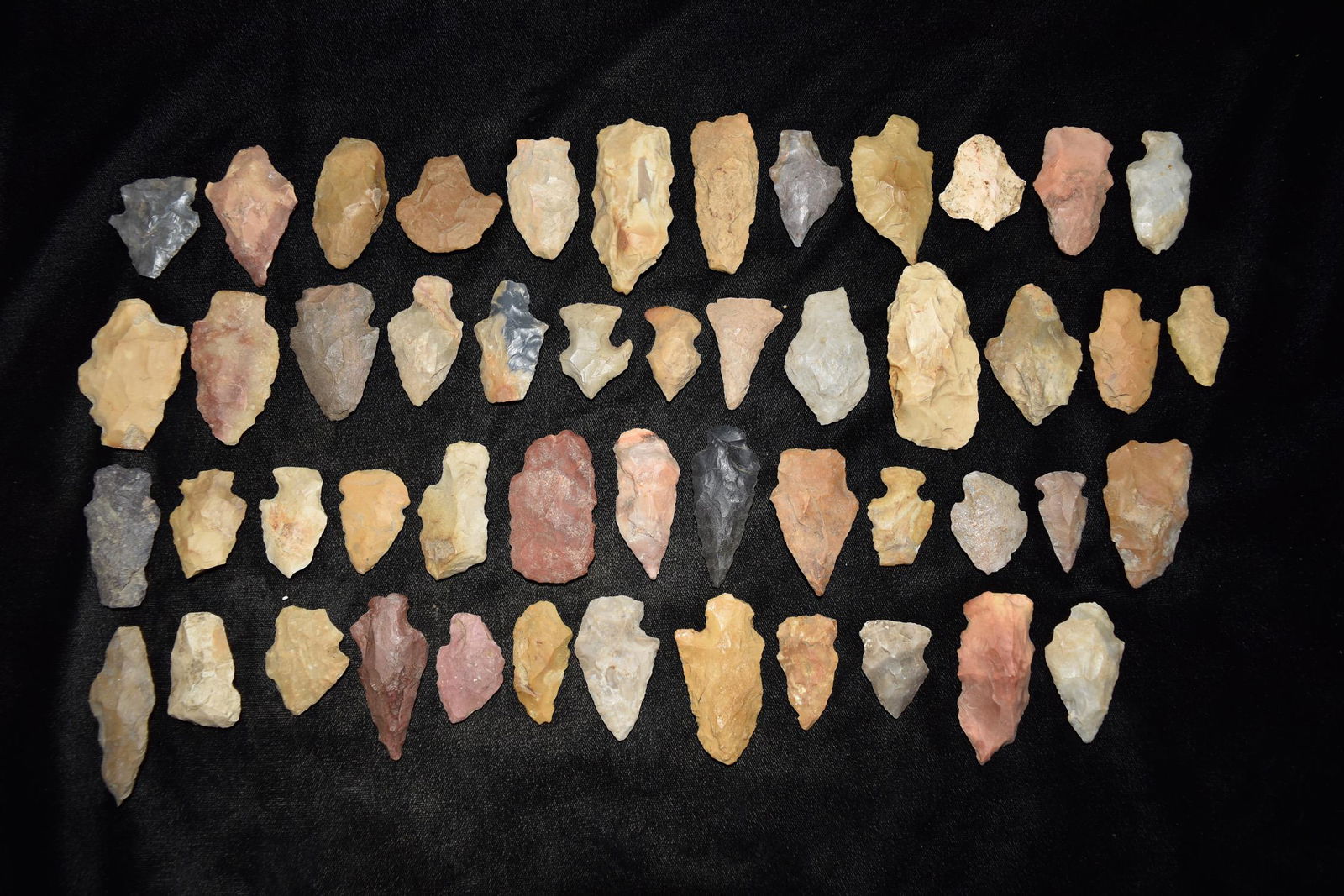 Lot of Approx. 50 Arrowheads Found in Arkansas, Donnie (1 of 6)