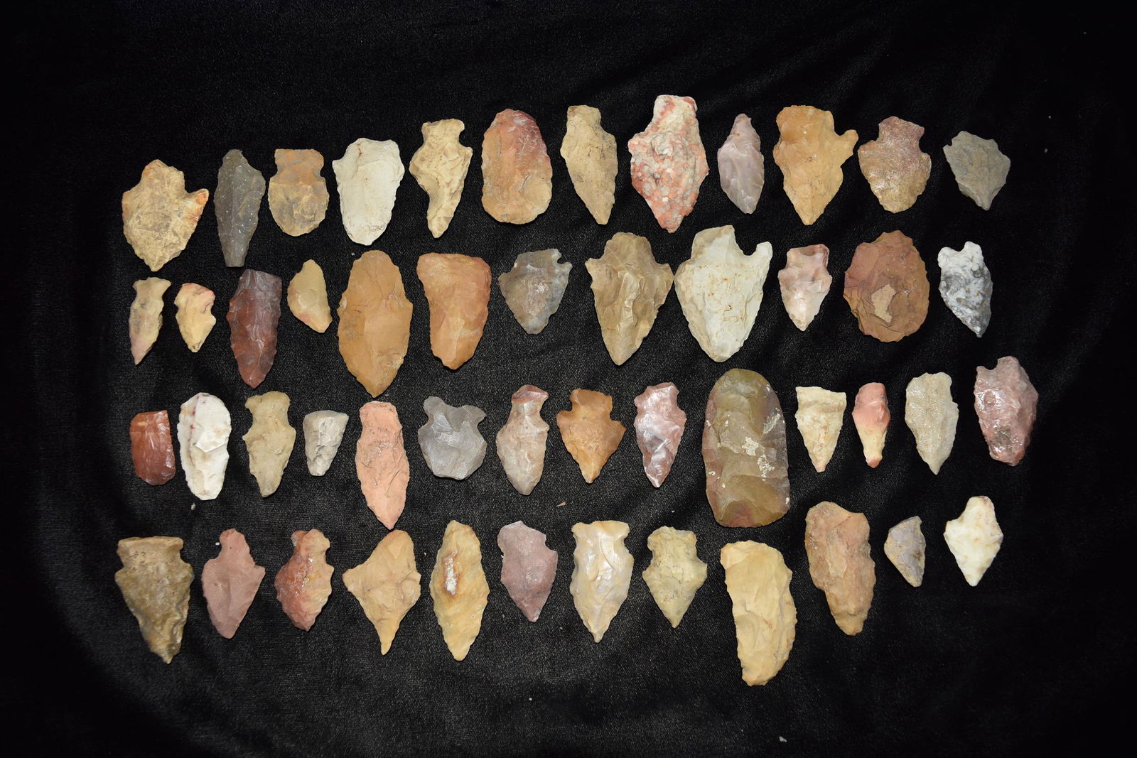 Lot of Approx. 50 Arrowheads Found in Arkansas, Donnie (1 of 6)