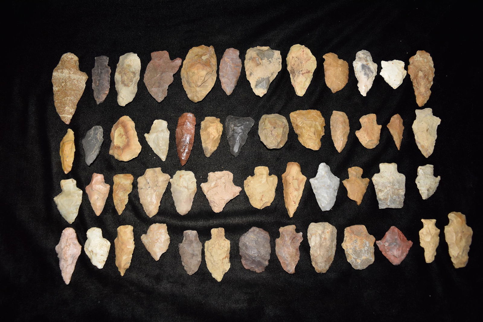 Lot of Approx. 50 Arrowheads Found in Arkansas, Donnie (1 of 6)