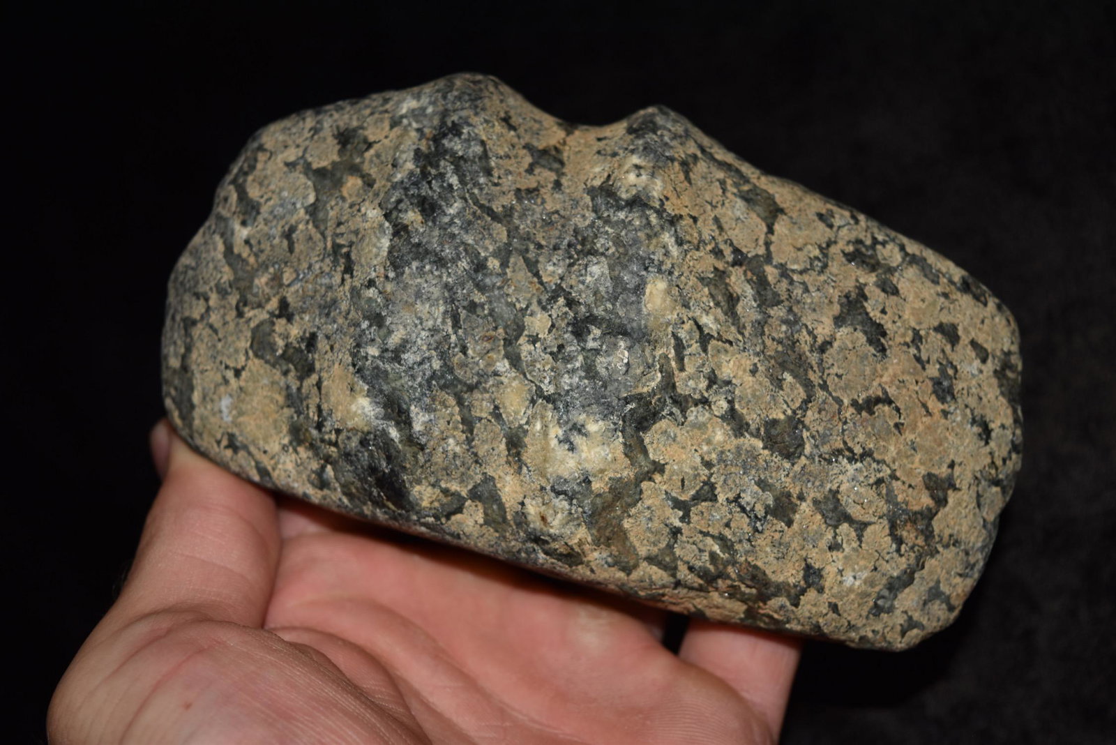 5 3/4" Porphyry 3/4 Groove Axe, Adair Co, Missouri, Ex (1 of 8)