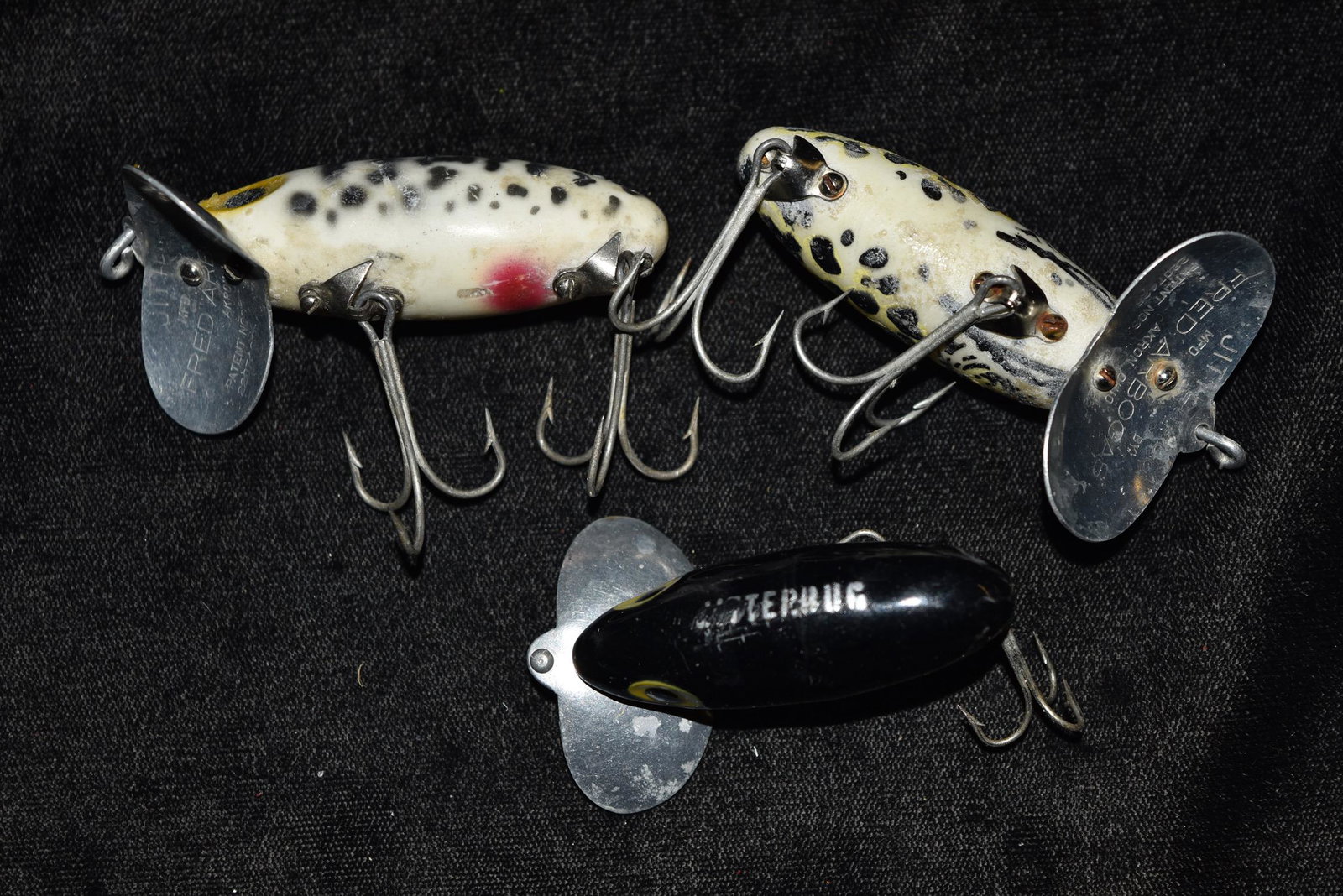 Lot of 3 Jitter Bug Vintage Fishing Lures: Lot of 3 Jitter Bug Vintage Fishing Lures