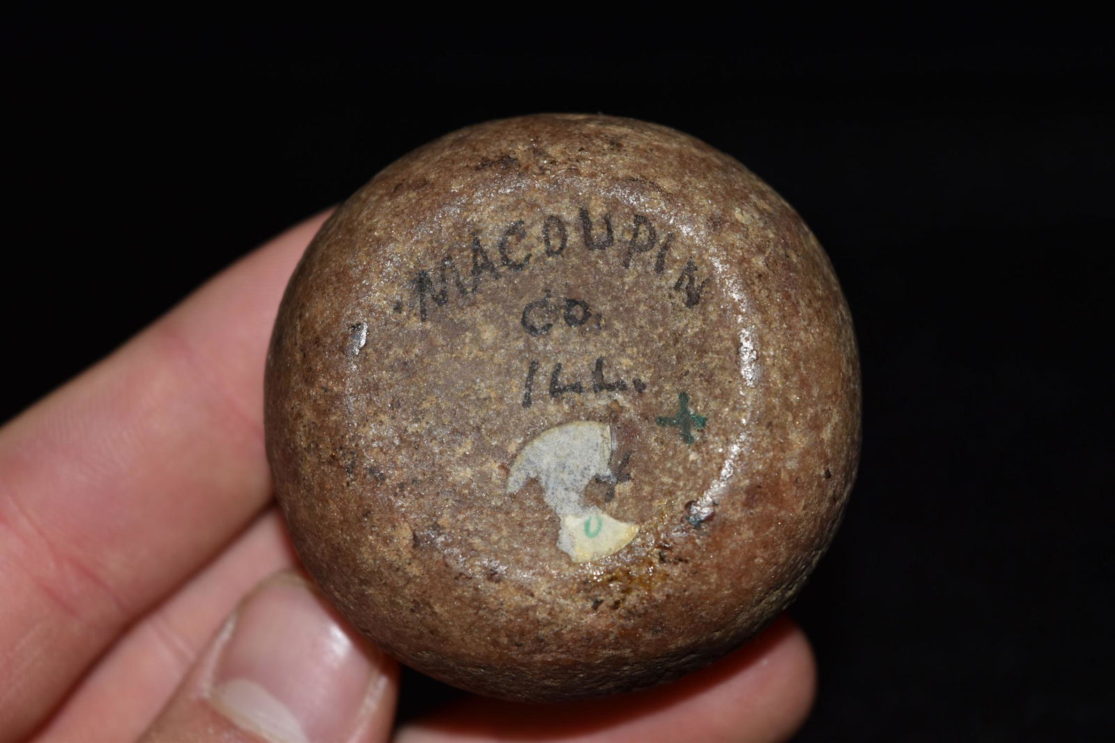 2 1/8" Quartzite Discoidal, Macoupin Co, Illinois (1 of 5)