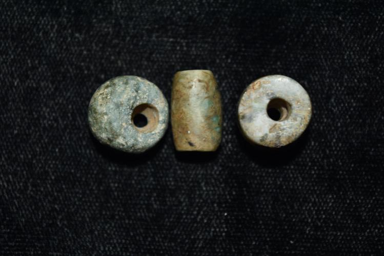 Lot of 3 Pre Columbian Jade Beads, Mexico (1 of 3)