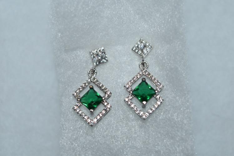 2 ct Emerald Quartz and Topaz .925 Sterling Earrings (1 of 2)