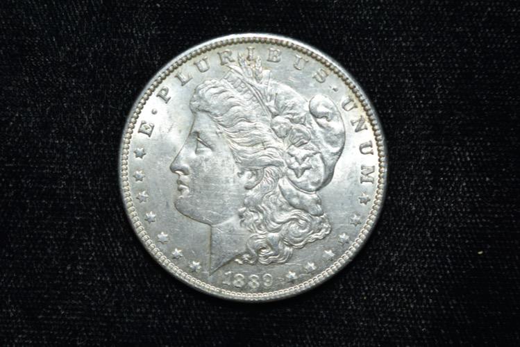 High Grade 1889 Morgan Silver Dollar, Grade from Photos (1 of 3)