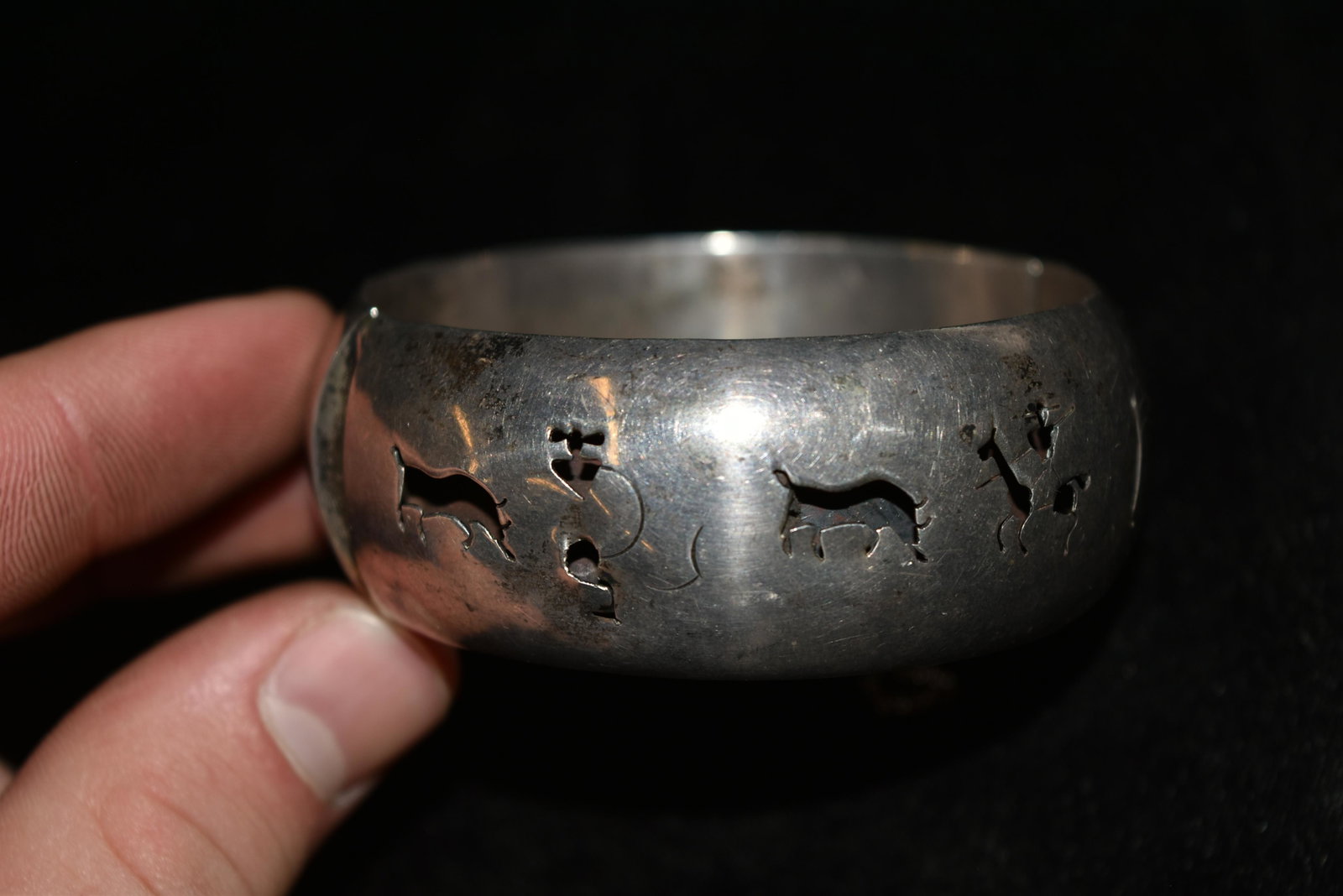 Shadow box sterling bracelet of bullfight . 38.5 grams: Shadow box sterling bracelet of bullfight . 38.5 grams