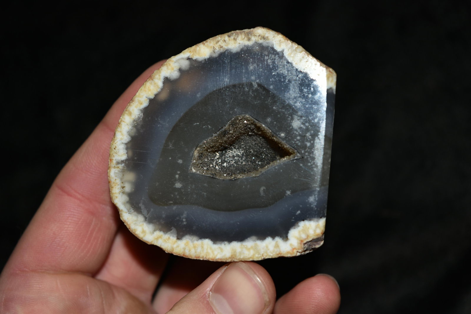 2 1/2" Sliced and Polished Agate Stone Piece: 2 1/2" Sliced and Polished Agate Stone Piece