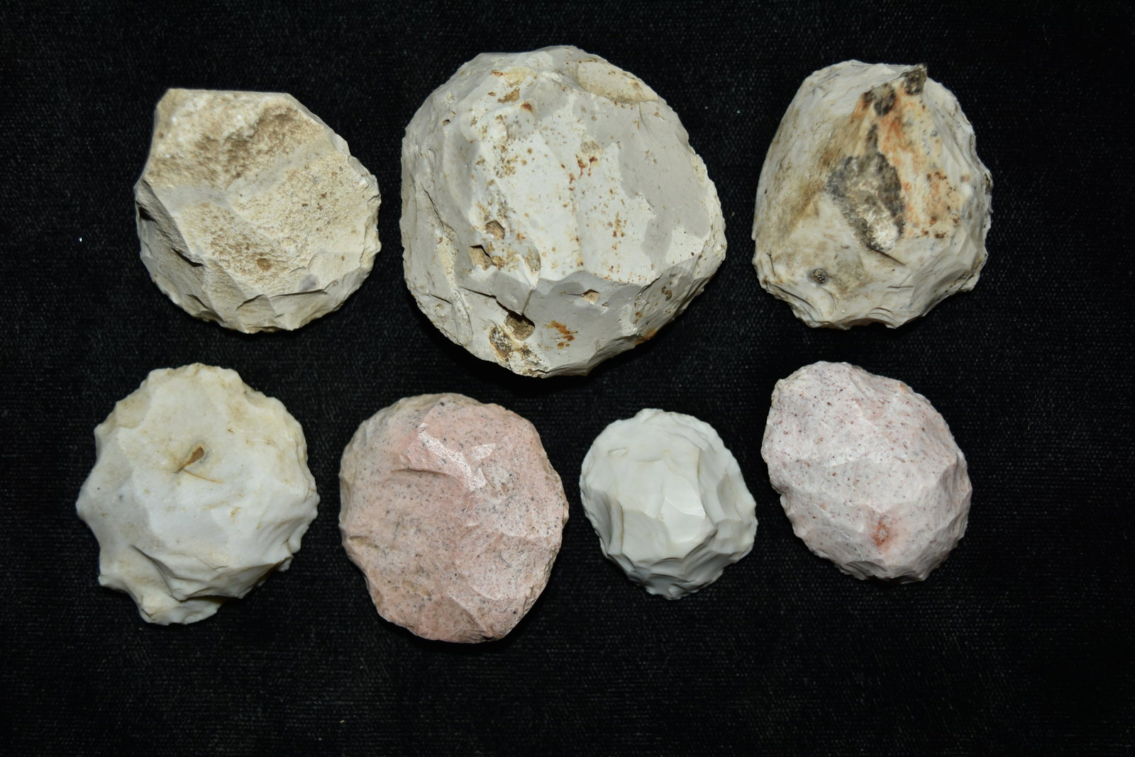 Lot of 7 Flint Cones and Scrapers, Central Missouri: Lot of 7 Flint Cones and Scrapers, Central Missouri