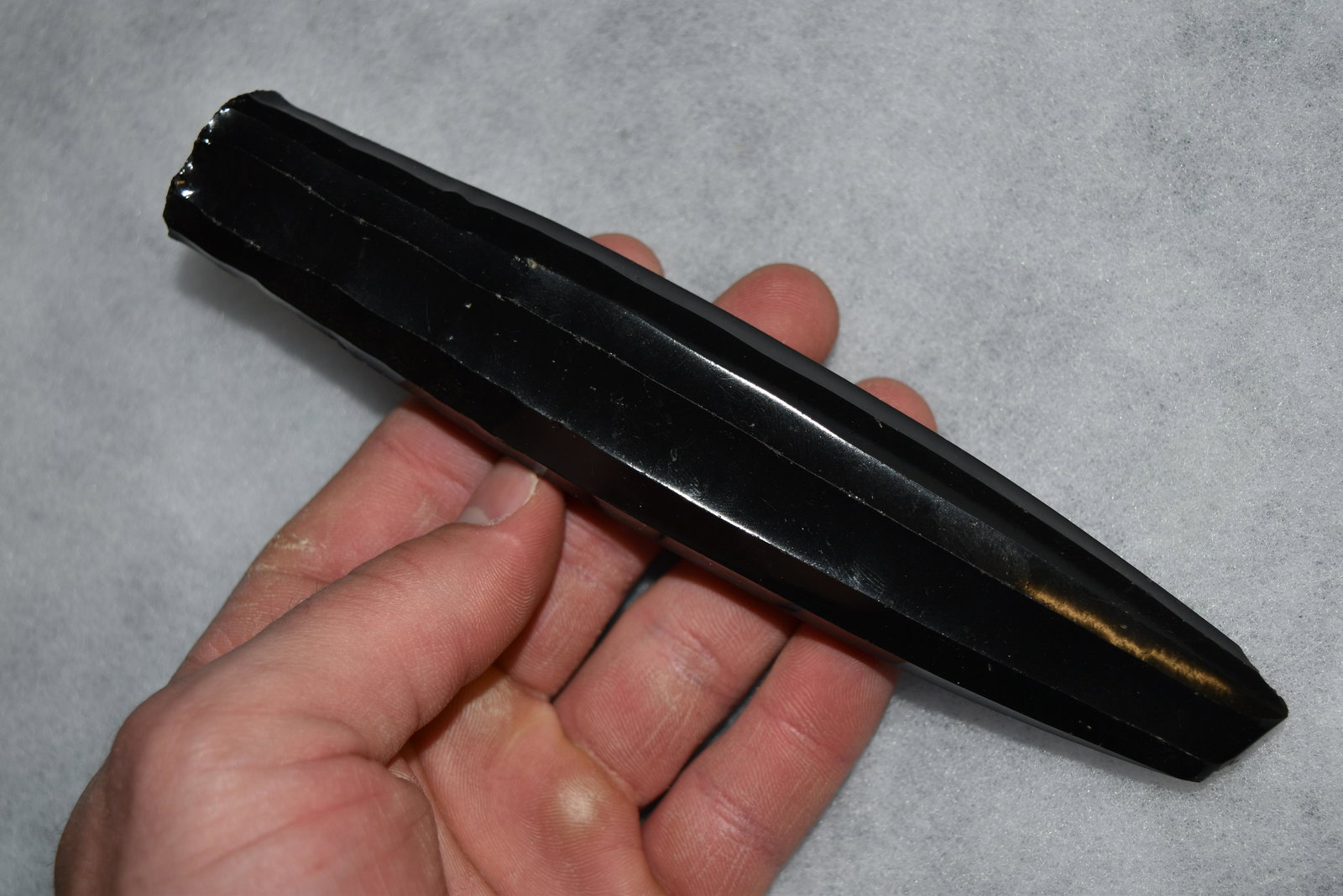 6 3/4" Obsidian Core, Mexico, Arrowhead, Native: 6 3/4" Obsidian Core, Mexico, Arrowhead, Native American, Artifact