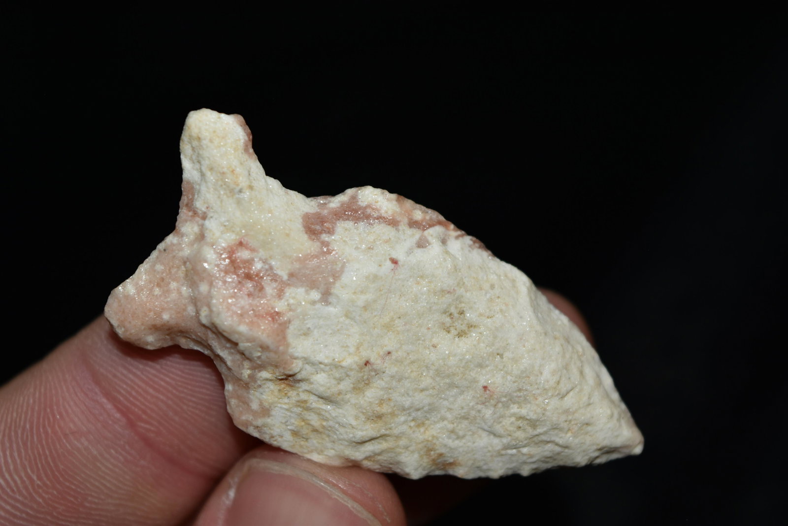 2 1/16" Colorful Turin Point, FB Terry Guinn, Knox Co,: 2 1/16" Colorful Turin Point, FB Terry Guinn, Knox Co, Missouri, Arrowhead, Native American, Artifact