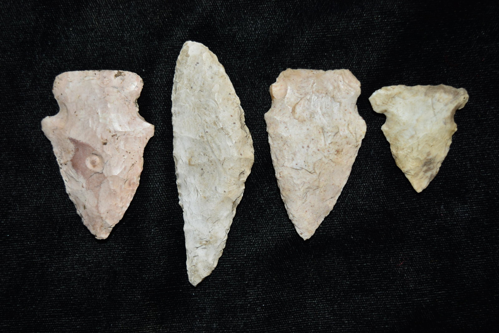 Lot of 4 Points, Largest 3 1/16", FB Frank Waelder,: Lot of 4 Points, Largest 3 1/16", FB Frank Waelder, Marion Co, Missouri, Arrowhead, Native American, Artifact