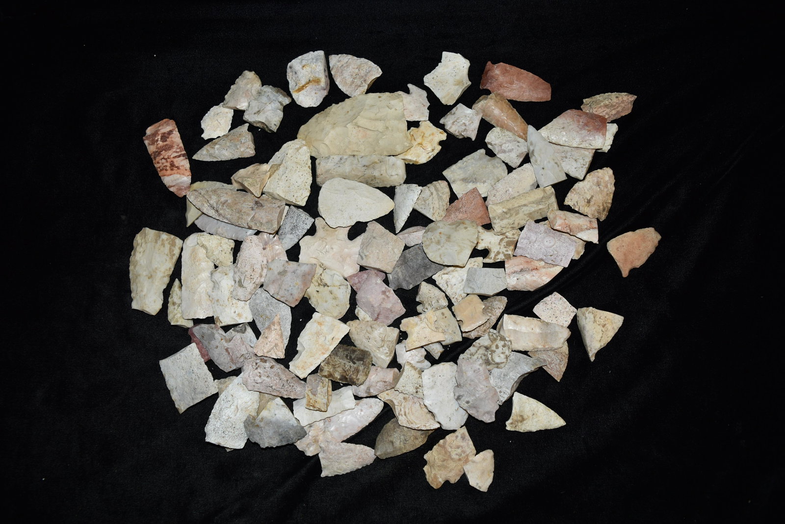 Large Lot of 100 Points and Tools, FB Rick Anderson,: Large Lot of 100 Points and Tools, FB Rick Anderson, Lewis Co, Missouri, Arrowhead, Native American, Artifact