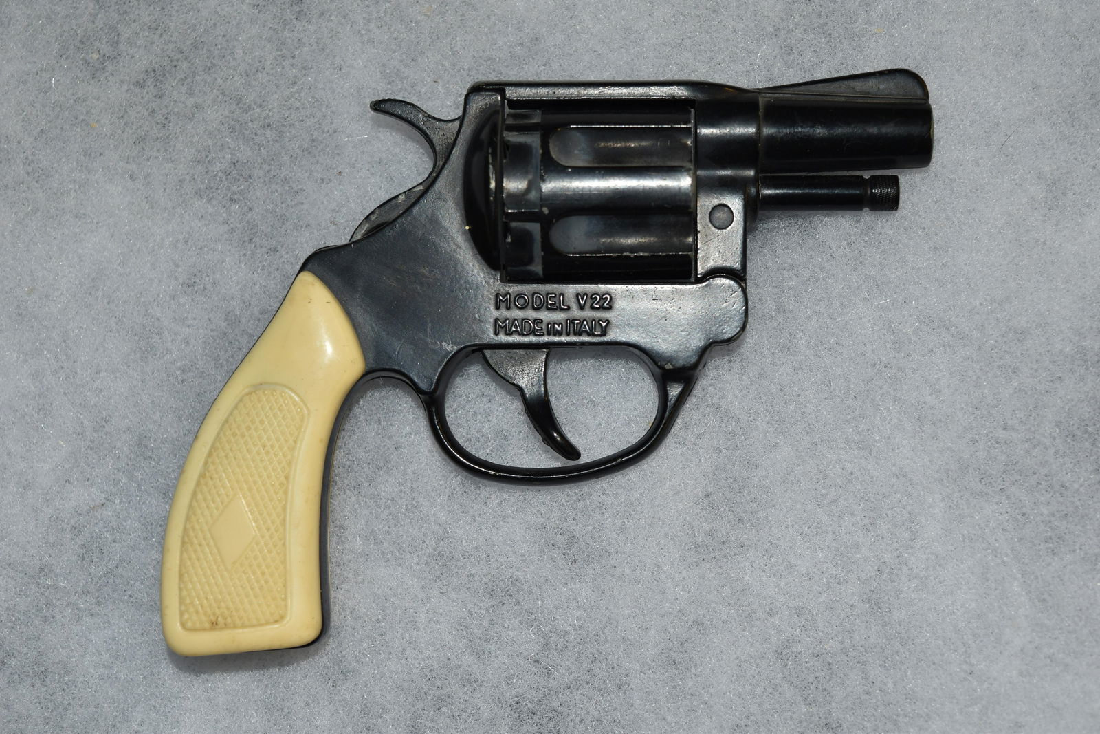 Vintage Volcanic 22, Toy Cap Gun, Made in Italy: Vintage Volcanic 22, Toy Cap Gun, Made in Italy