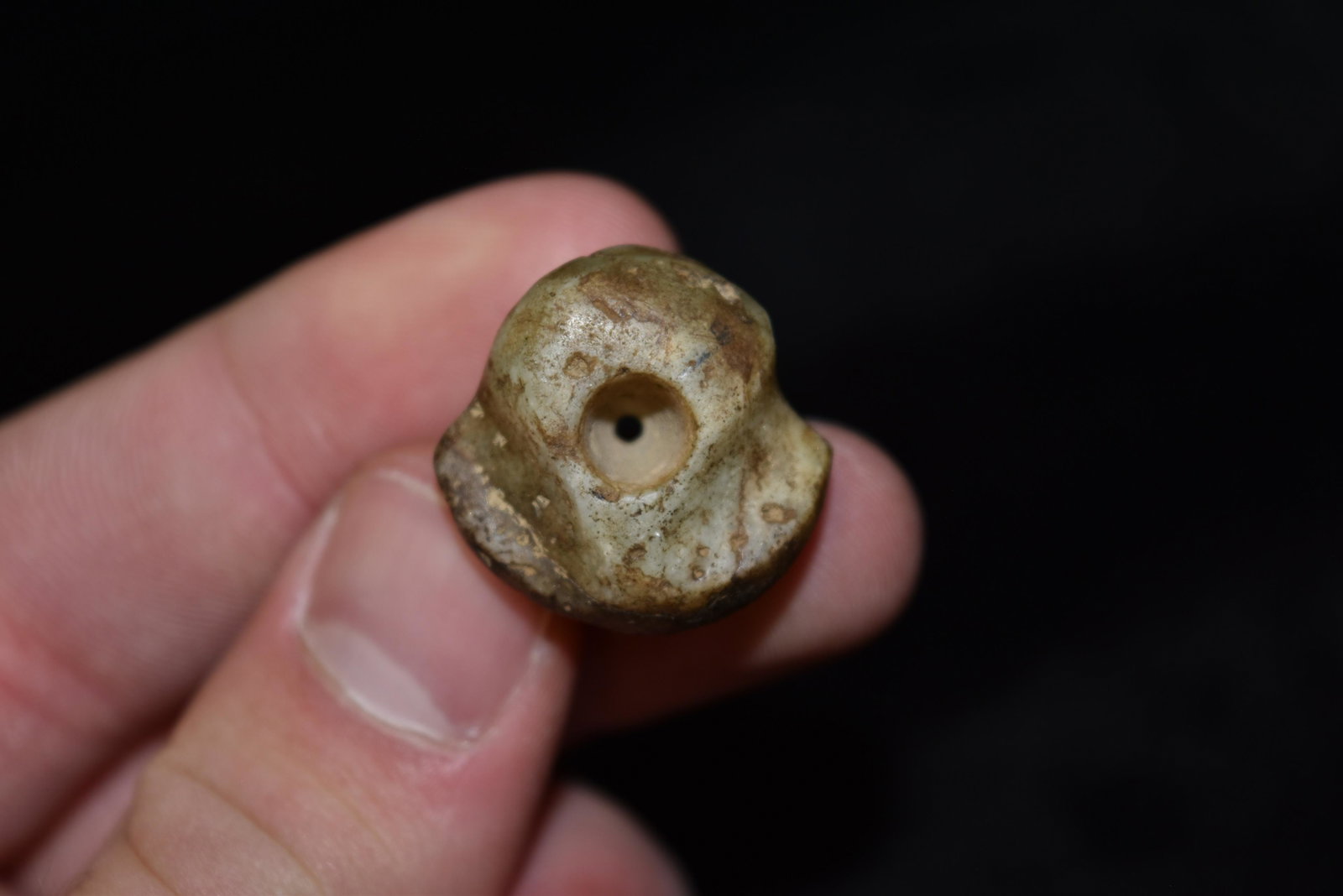 3/4" Effigy Mace Head Jade Bead, Guatemala: 3/4" Effigy Mace Head Jade Bead, Guatemala, Arrowhead, Native American Artifact