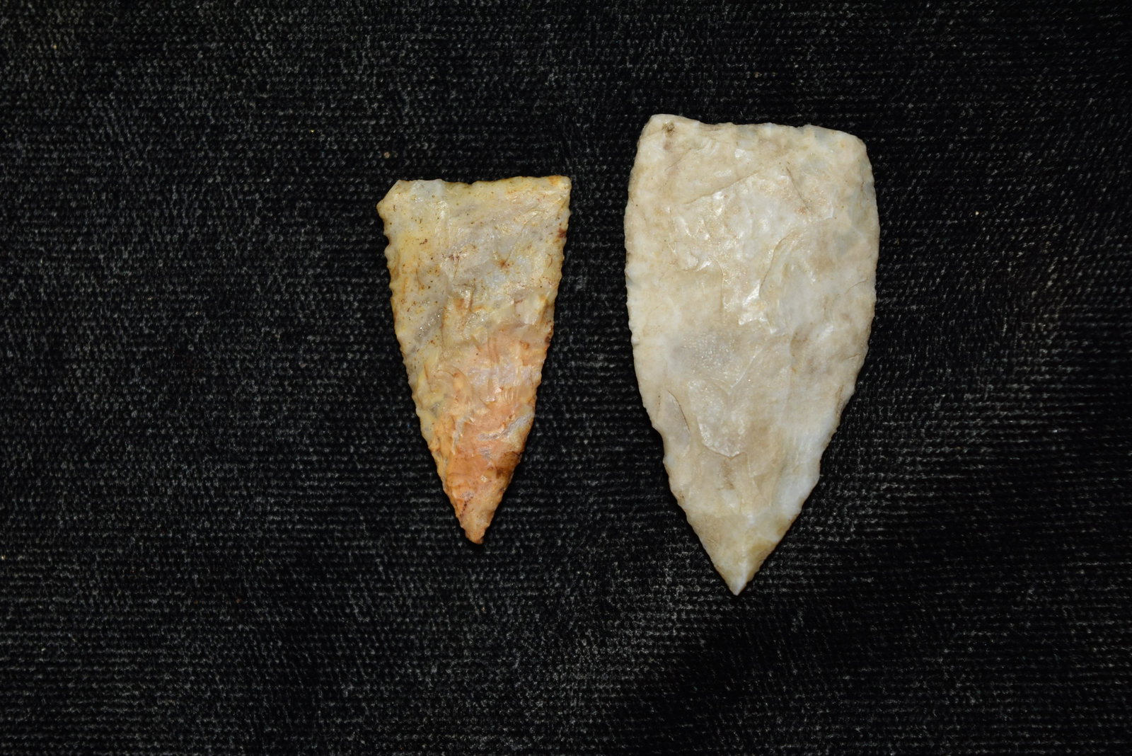 Lot of 2 Triangular Points, Marsh, Illinois: Lot of 2 Triangular Points, Marsh, Illinois, Arrowhead, Native American Artifact