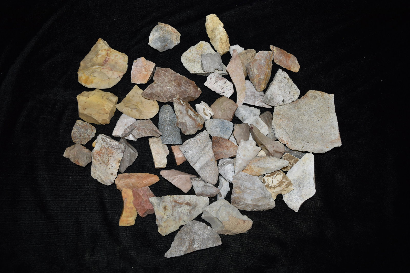 Lot of Broken & Common Points, FB Rodney Harvey in: Lot of Broken & Common Points, FB Rodney Harvey in Clark Co, Missouri, Arrowhead, Native American Artifact