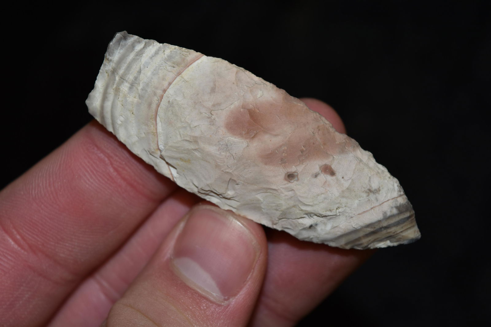 2 5/8" Angostura Point, Iowa, Native American (1 of 5)