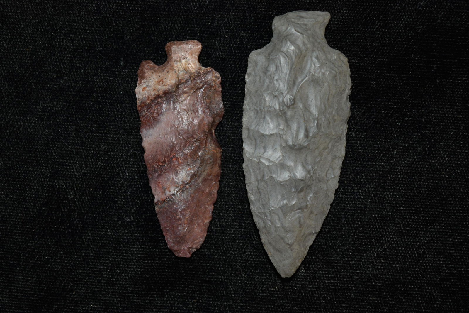 Lot of 2 Table Rock Points, Iowa, Native American (1 of 3)