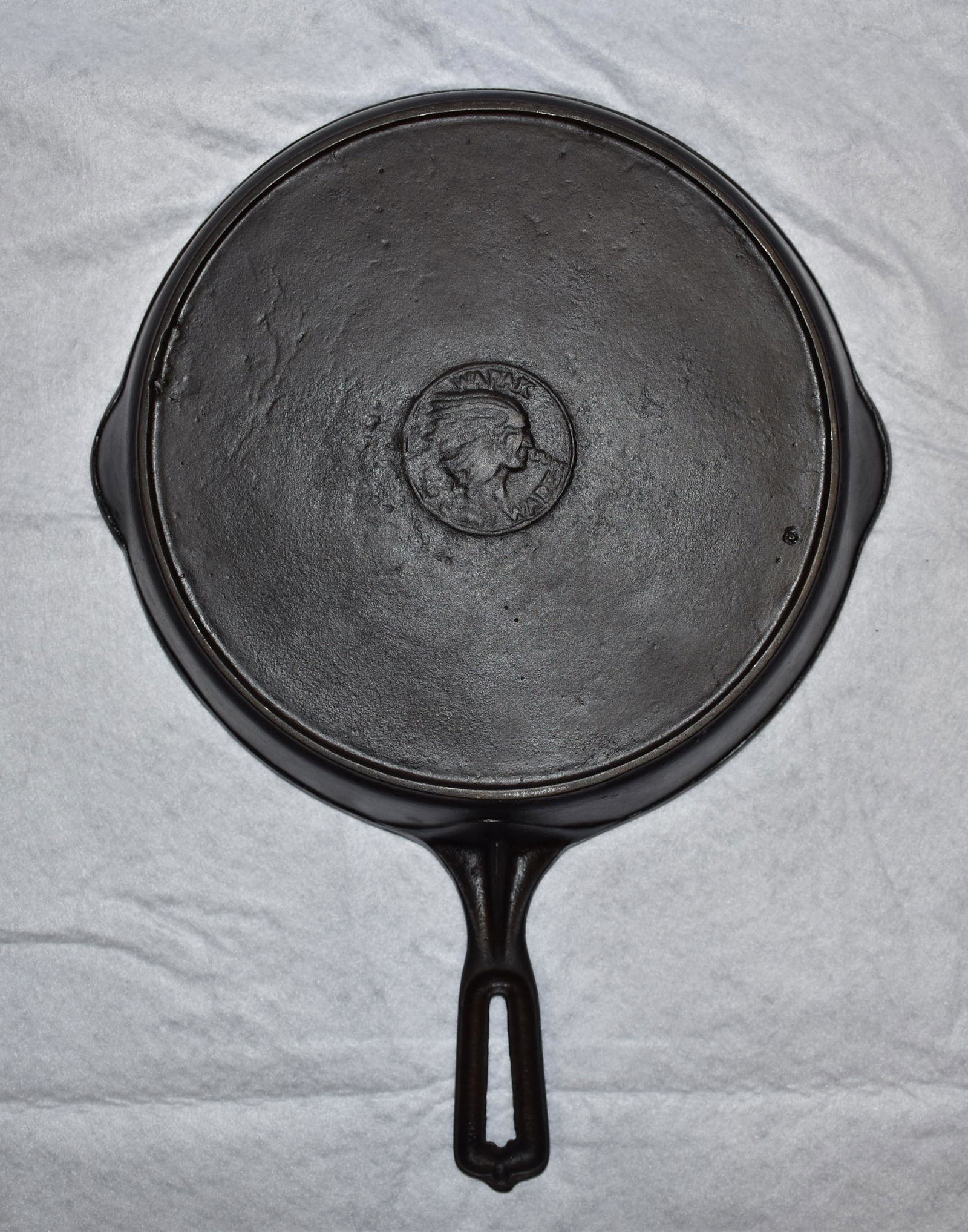 #9 Indian Head Wapak Skillet Circulated 1903-1926 Logo (1 of 6)