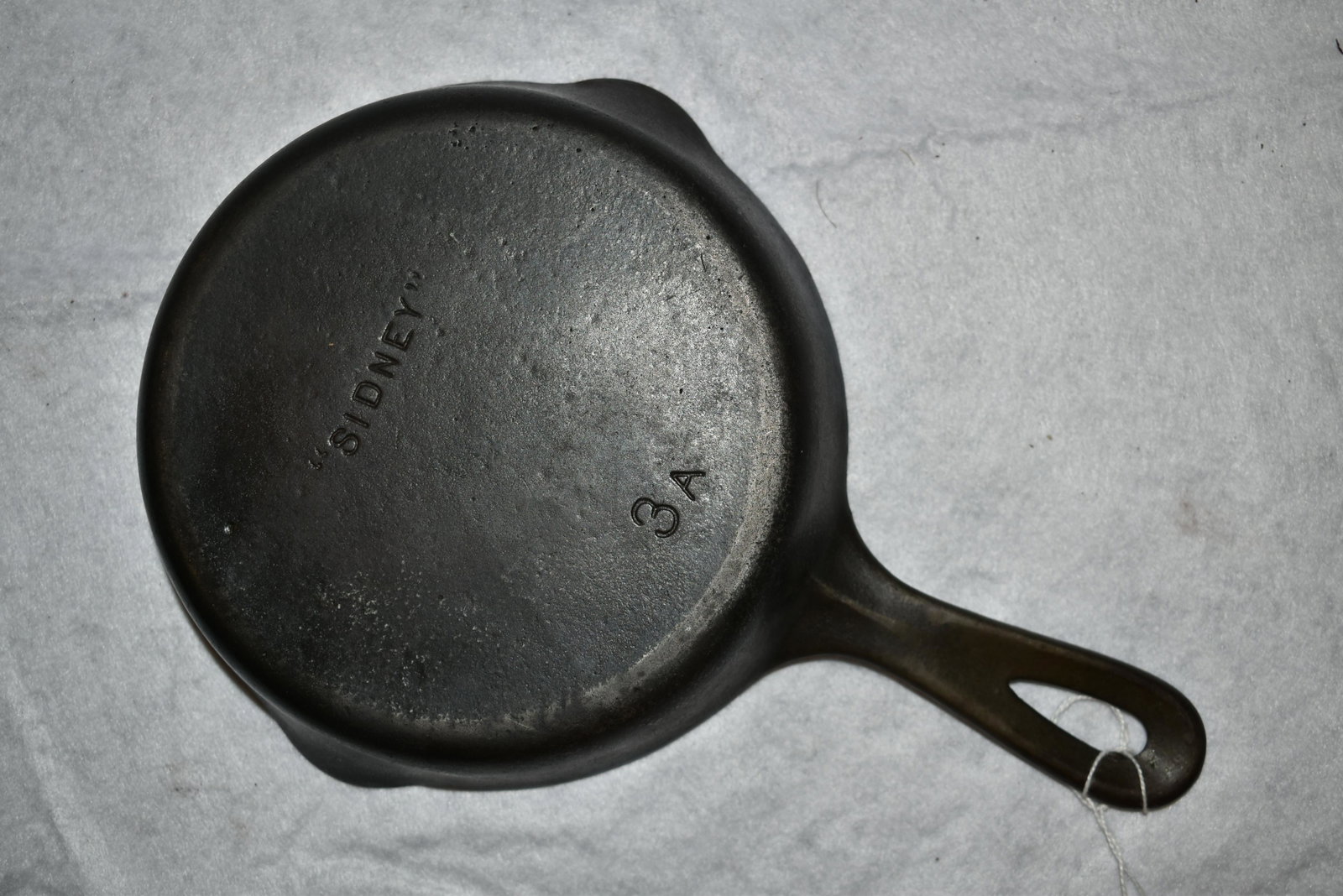 #3A "Sidney" Cast Iron Skillet, Vintage Cast Iron: #3A "Sidney" Cast Iron Skillet, Vintage Cast Iron Skillet Cookware
