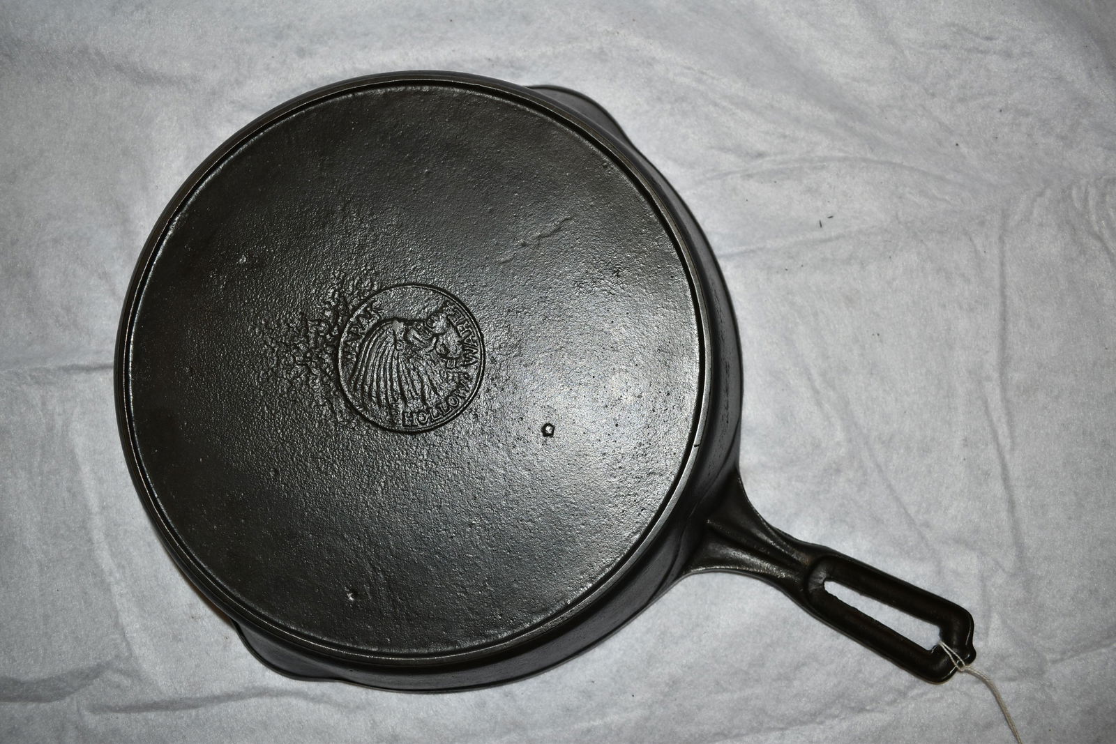 #9 Indian Wapak Cast Iron Skillet, Sulfur Pitting on (1 of 8)