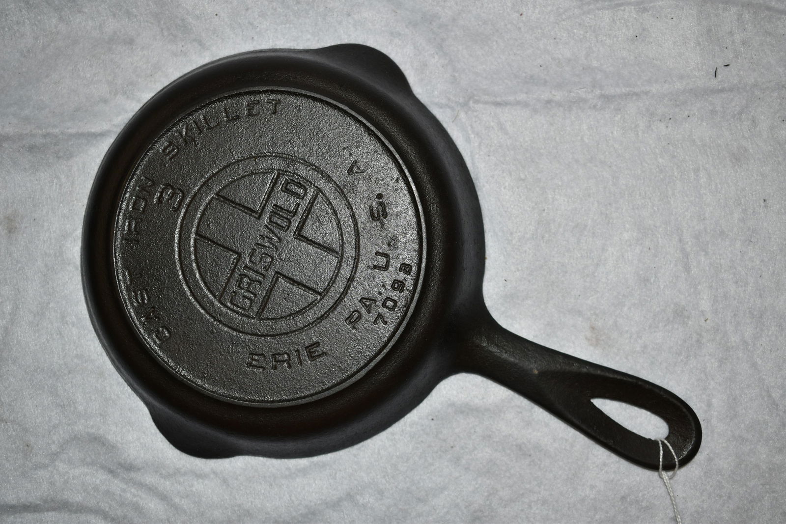 #3 Griswold Block Logo with Heat Ring Cast Iron (1 of 5)