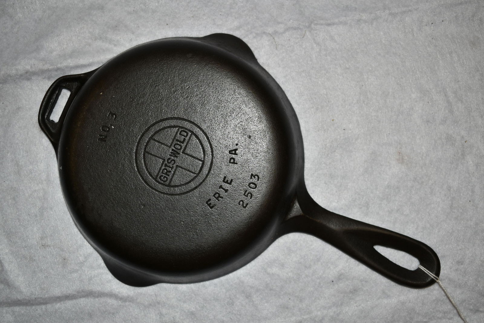 #3 Griswold Hinge Tab Cast Iron Skillet, Vintage Cast (1 of 5)