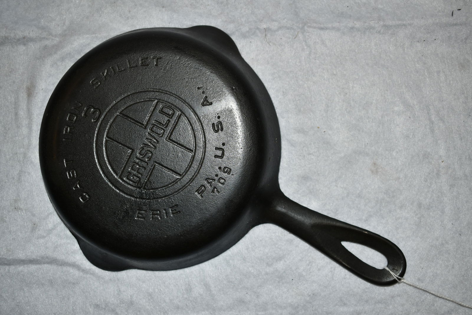 #3 Griswold Block Logo, Smooth Bottom Cast Iron (1 of 5)