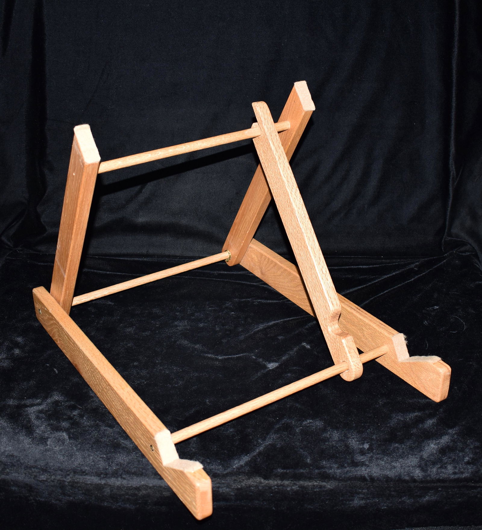 Wood Arrowhead Display Case Stand (1 of 6)