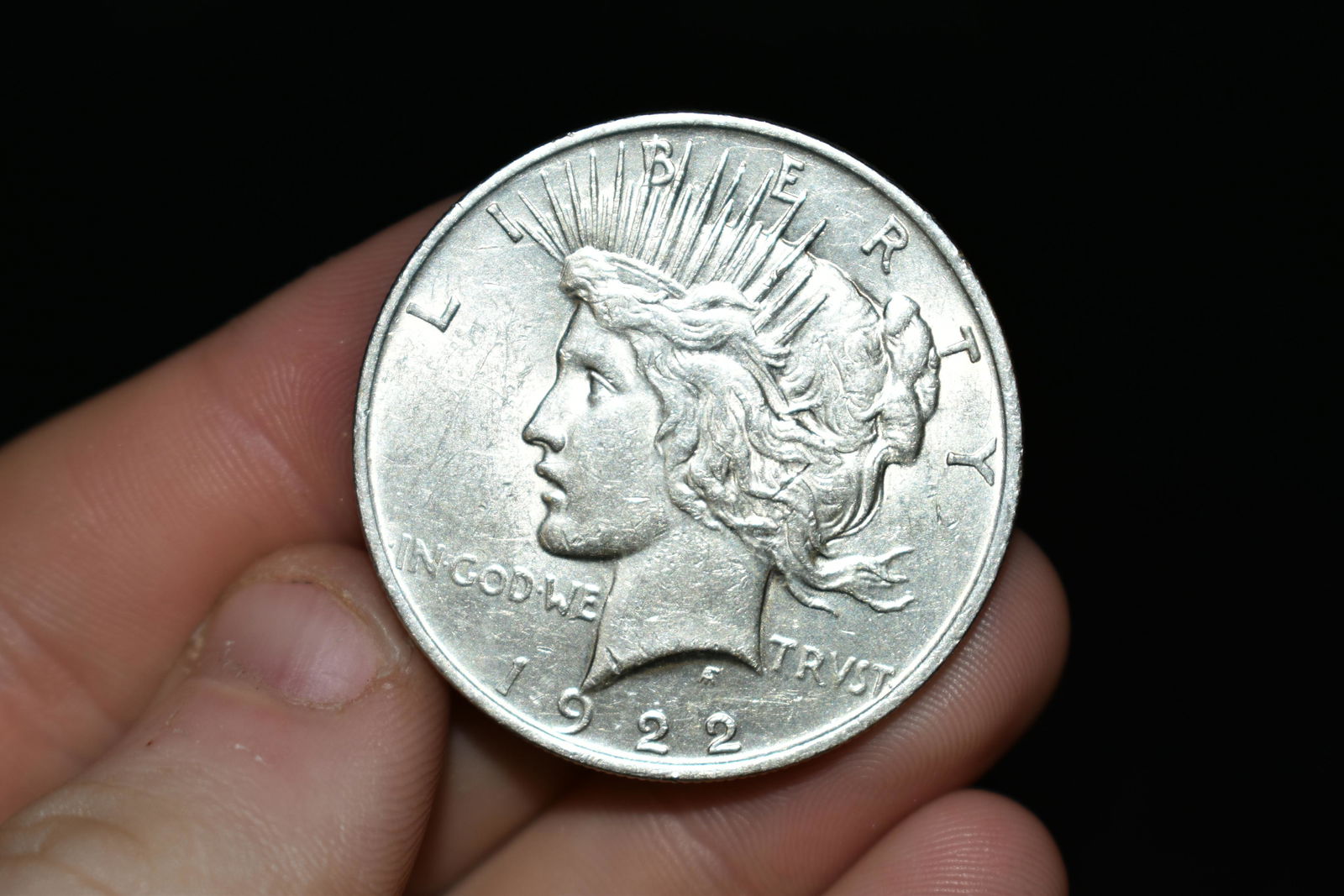 1922 SILVER PEACE DOLLAR, ONE OUNCE (1 of 3)