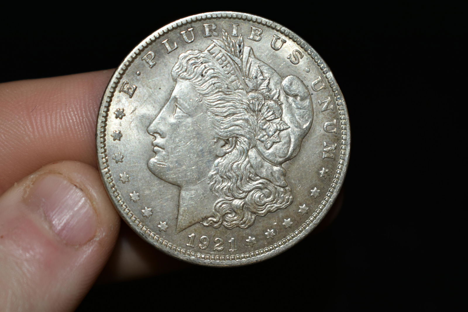 1921 SILVER MORGAN DOLLAR, ONE OUNCE (1 of 3)