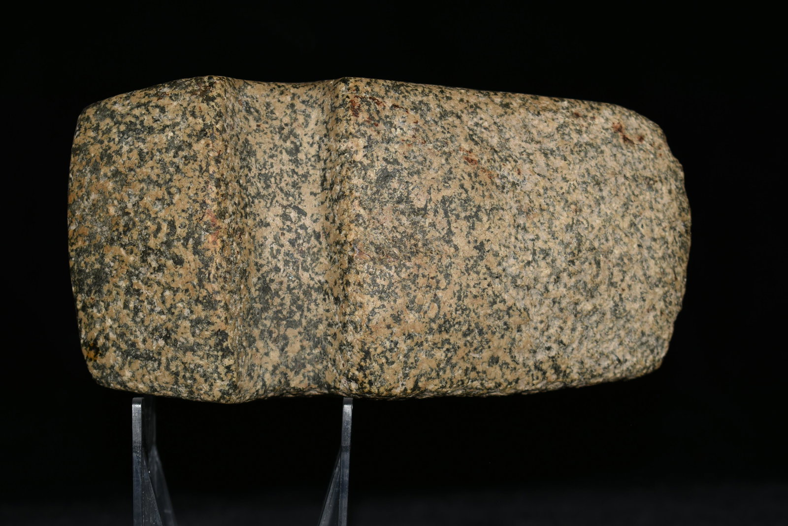 5 13/16" Keokuk Axe, Van Buren Co., Iowa Motley C.O.A: 5 13/16" Keokuk Axe found in Van Buren Co., Iowa Motley C.O.A