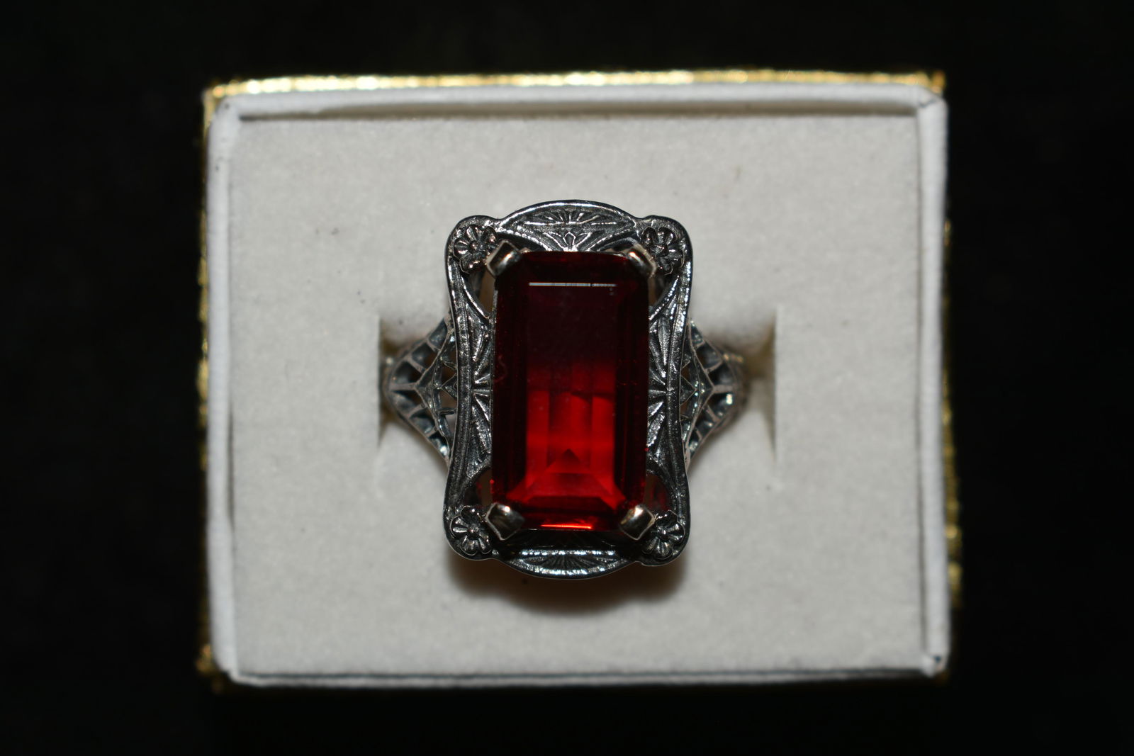10 ct. lab created ruby in sterlin20g silver ring. size (1 of 3)