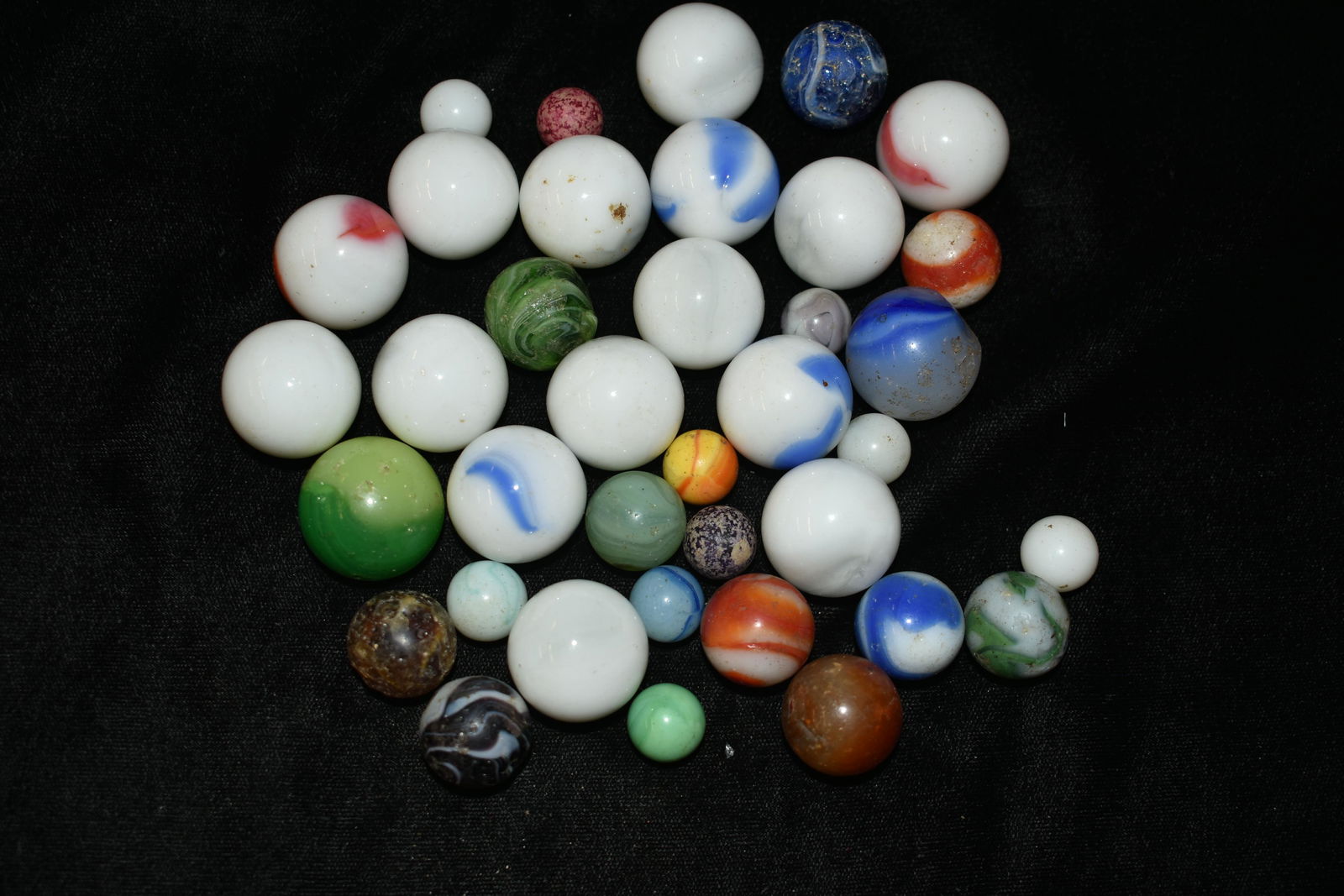 5 3/4" Jar Containing Vintage Marbles (1 of 6)