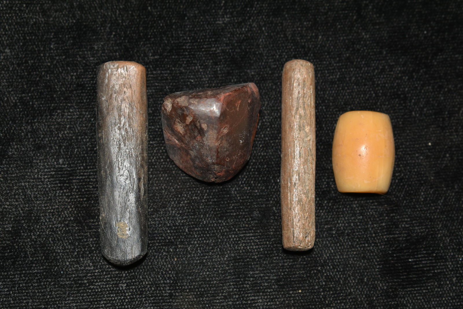 Lot of Bone and Hematite Artifacts found in Tennessee: Lot of Bone and Hematite Artifacts found in Tennessee Authentic Native American Artifact