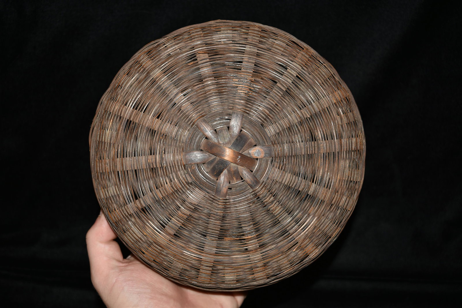 7 3/4" Native American Basket Authentic Native American (1 of 5)