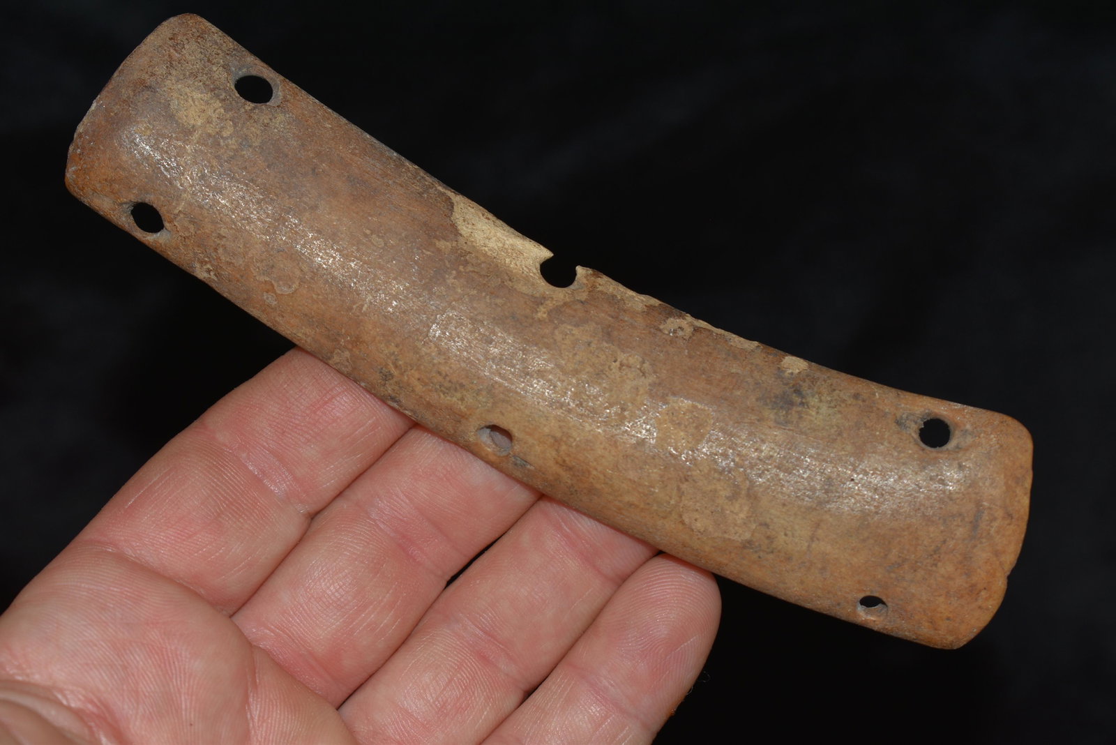 5 1/2" Alaska Eskimo Brest Plate, Bone, Found Pre 1960,: 5 1/2" Alaska Eskimo Brest Plate, Bone, Found Pre 1960, Authentic Native American Arrowhead, Artifact.
