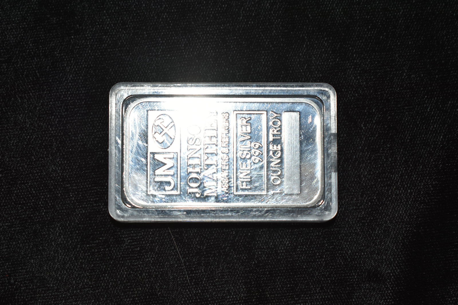 SILVER BULLION, ONE TROY OUNCE SILVER BAR: SILVER BULLION, ONE TROY OUNCE SILVER BAR